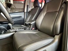 Toyota Hilux CD SRX 4×4 2.8 TDI 16V 2022/2023 PC VEÍCULOS SANTA CRUZ DO SUL / Carros no Vale
