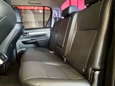 Toyota Hilux CD SRX 4×4 2.8 TDI 16V 2022/2023 PC VEÍCULOS SANTA CRUZ DO SUL / Carros no Vale