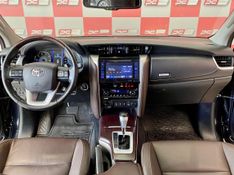 Toyota Hilux SW4 SRX 4×4 2.8 TDI 16V Dies 2017/2017 PC VEÍCULOS SANTA CRUZ DO SUL / Carros no Vale