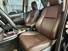 Toyota Hilux SW4 SRX 4×4 2.8 TDI 16V Dies 2018/2019 PC VEÍCULOS SANTA CRUZ DO SUL / Carros no Vale