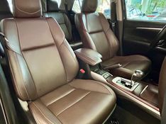 Toyota Hilux SW4 SRX 4×4 2.8 TDI 16V Dies 2018/2019 PC VEÍCULOS SANTA CRUZ DO SUL / Carros no Vale