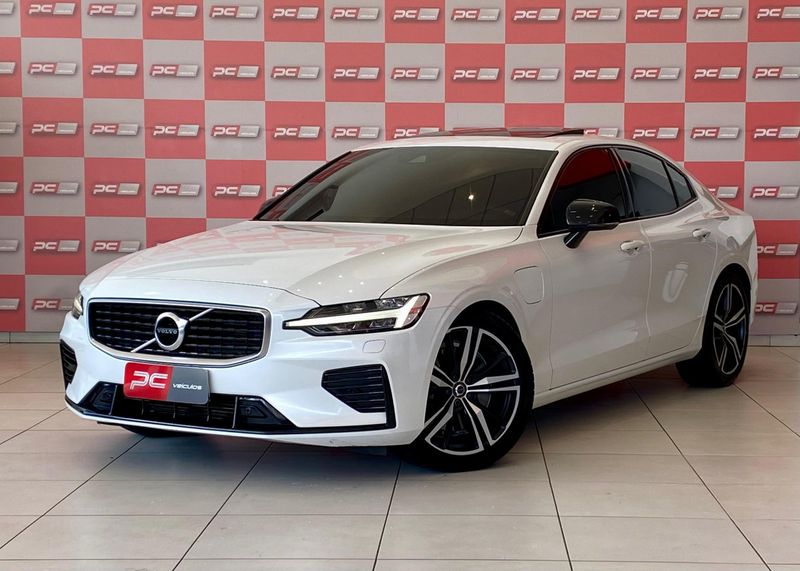 Volvo S60 T-8 R-DESIGN 2.0 407cv (Híbrido) 2019/2020 PC VEÍCULOS SANTA CRUZ DO SUL / Carros no Vale