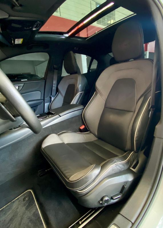 Volvo S60 T-8 R-DESIGN 2.0 407cv (Híbrido) 2019/2020 PC VEÍCULOS SANTA CRUZ DO SUL / Carros no Vale