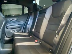 Volvo S60 T-8 R-DESIGN 2.0 407cv (Híbrido) 2019/2020 PC VEÍCULOS SANTA CRUZ DO SUL / Carros no Vale