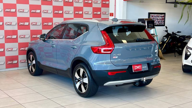 Volvo XC 40 T-5 INSC EXPRE 1.5 FWD (Híbrido) 2021/2022 PC VEÍCULOS SANTA CRUZ DO SUL / Carros no Vale