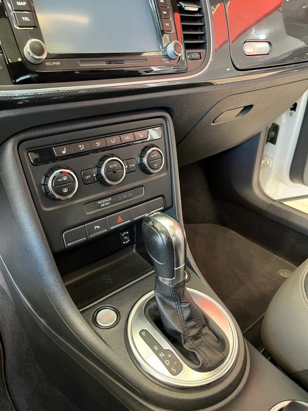 VOLKSWAGEN Fusca 2.0 R-Line TSI 16V 2013/2013 PC VEÍCULOS SANTA CRUZ DO SUL / Carros no Vale VOLKSWAGEN Fusca 2.0 R-Line TSI 16V 2013/2013 PC VEÍCULOS SANTA CRUZ DO SUL / Carros no Vale