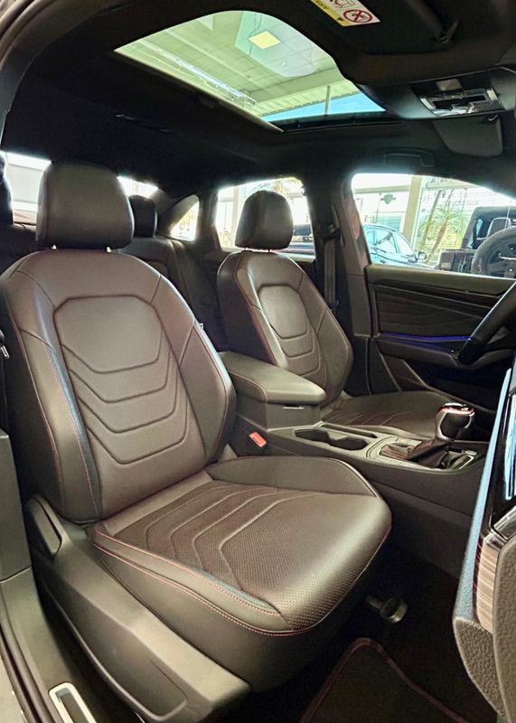 VOLKSWAGEN JETTA GLI 350 TSI 2.0 16V 2023/2023 PC VEÍCULOS SANTA CRUZ DO SUL / Carros no Vale