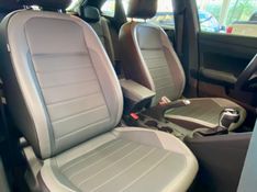 VOLKSWAGEN Nivus Highline 1.0 200 TSI 2023/2024 PC VEÍCULOS SANTA CRUZ DO SUL / Carros no Vale