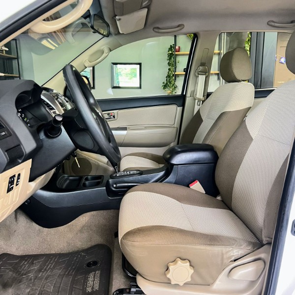 TOYOTA HILUX SW4 2.7 SR 4X2 16V FLEX 4P AUTOMÁTICO 2014/2014 JOÃO CARROS MULTIMARCAS GUAPORÉ / Carros no Vale