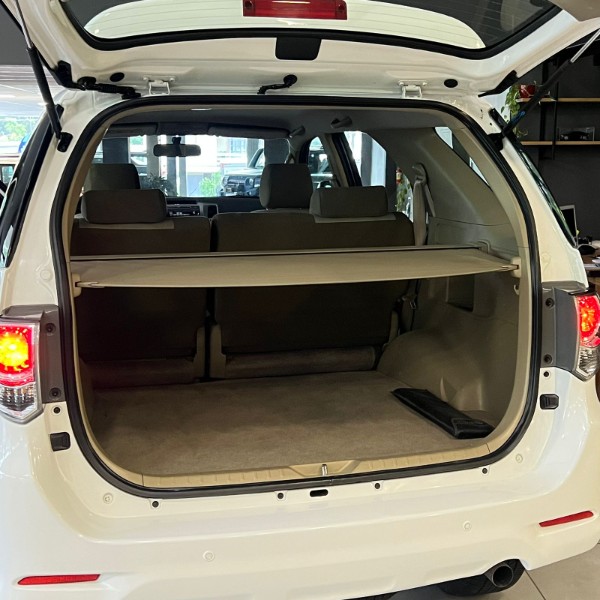 TOYOTA HILUX SW4 2.7 SR 4X2 16V FLEX 4P AUTOMÁTICO 2014/2014 JOÃO CARROS MULTIMARCAS GUAPORÉ / Carros no Vale