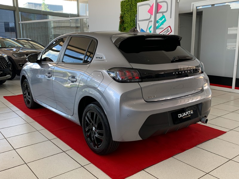 PEUGEOT 208 STYLE 1.0 FLEX 6V 5P MEC. 2022/2024 DUARTE VEÍCULOS PORTO ALEGRE / Carros no Vale