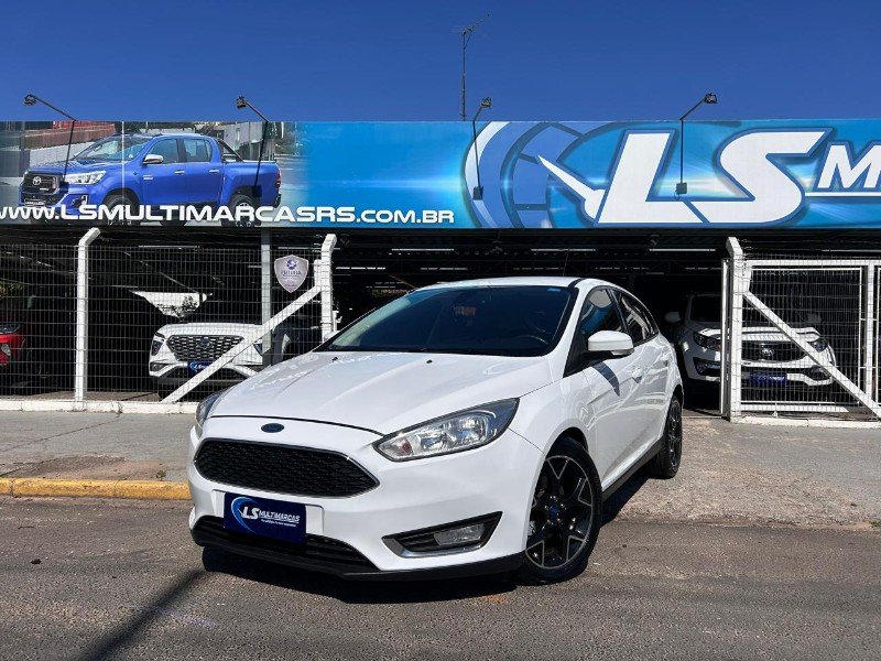 FORD FOCUS FASTBACK SE/SE PLUS 2.0 2016/2016 LS MULTIMARCAS VENÂNCIO AIRES / Carros no Vale FORD FOCUS FASTBACK SE/SE PLUS 2.0 2016/2016 LS MULTIMARCAS VENÂNCIO AIRES / Carros no Vale