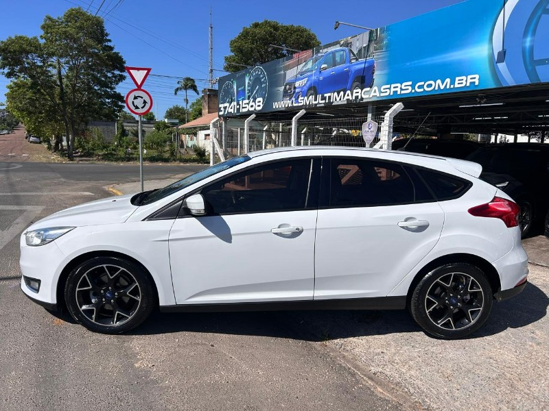 FORD FOCUS FASTBACK SE/SE PLUS 2.0 2016/2016 LS MULTIMARCAS VENÂNCIO AIRES / Carros no Vale FORD FOCUS FASTBACK SE/SE PLUS 2.0 2016/2016 LS MULTIMARCAS VENÂNCIO AIRES / Carros no Vale