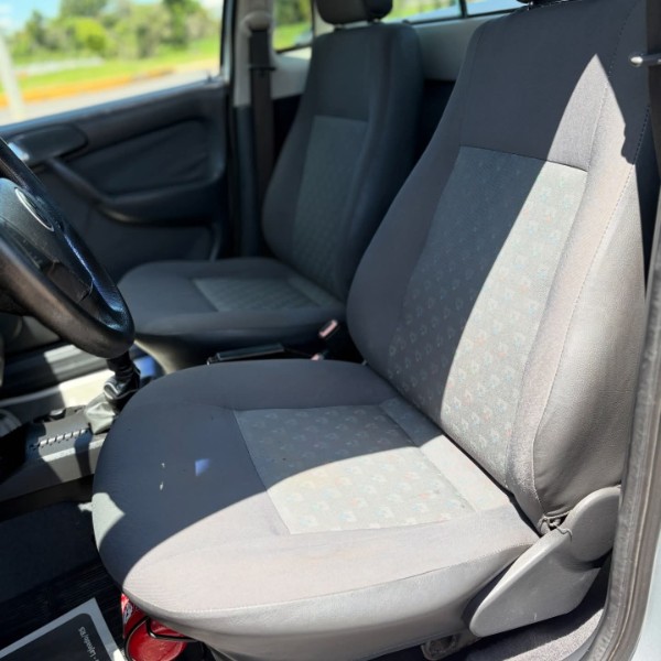 VOLKSWAGEN SAVEIRO 2003/2003 NEURI VEÍCULOS LAJEADO / Carros no Vale