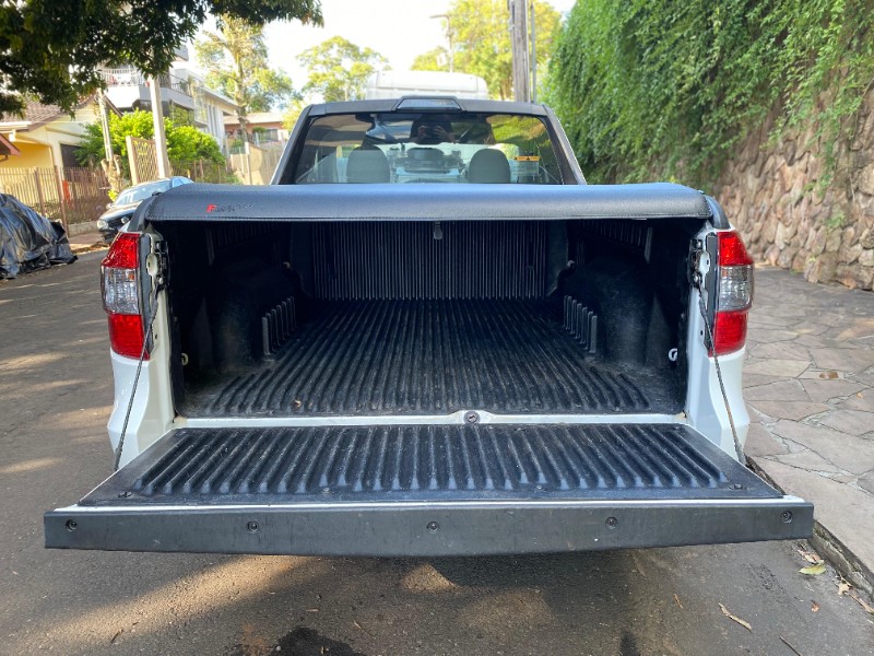 CHEVROLET MONTANA LS 1.4 2021/2021 ESTAÇÃO DO CARRO ESTRELA / Carros no Vale