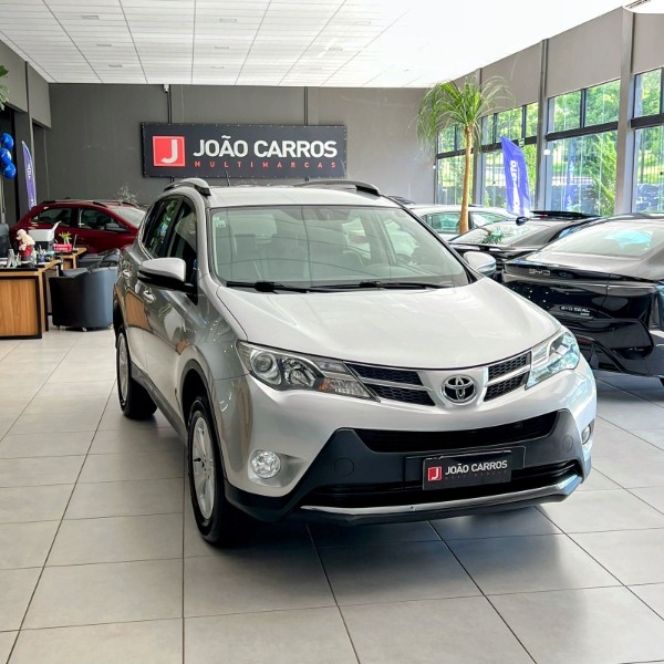 TOYOTA RAV4 2.0 4X4 16V 2014/2014 JOÃO CARROS MULTIMARCAS GUAPORÉ / Carros no Vale