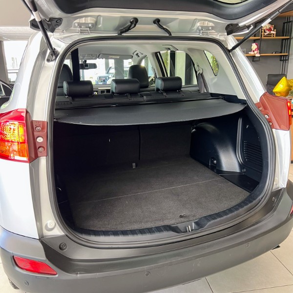 TOYOTA RAV4 2.0 4X4 16V 2014/2014 JOÃO CARROS MULTIMARCAS GUAPORÉ / Carros no Vale