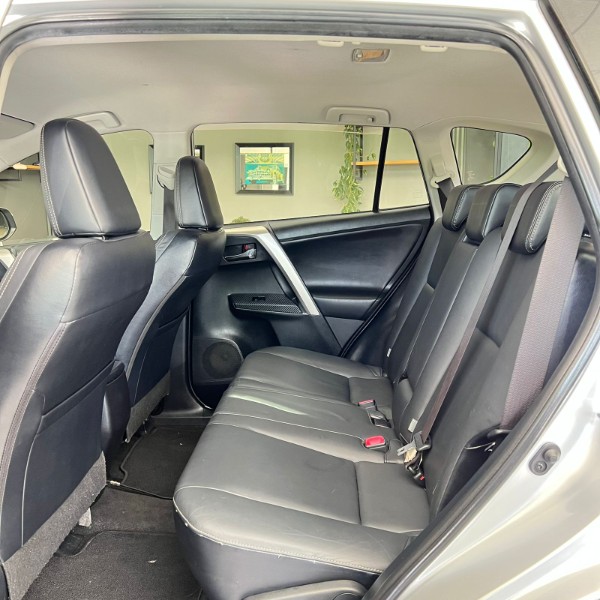 TOYOTA RAV4 2.0 4X4 16V 2014/2014 JOÃO CARROS MULTIMARCAS GUAPORÉ / Carros no Vale