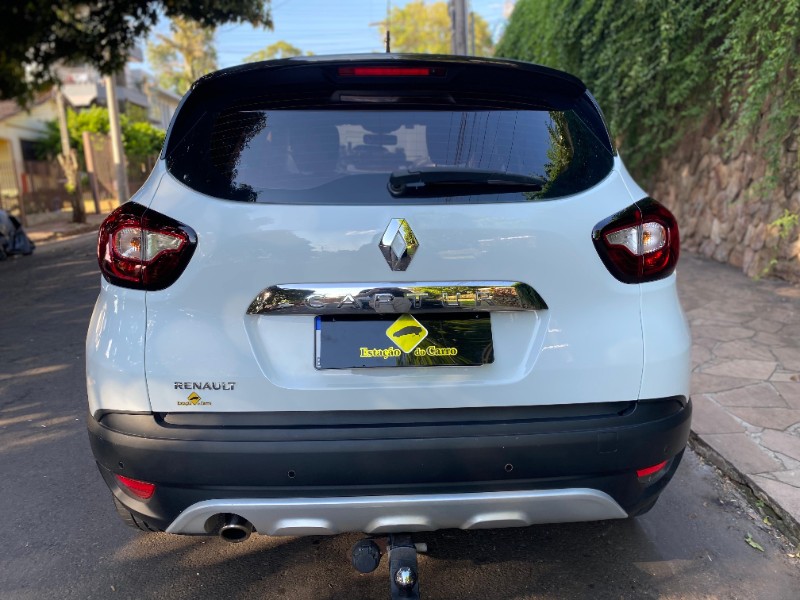 RENAULT CAPTUR ZEN 1.6 2017/2018 ESTAÇÃO DO CARRO ESTRELA / Carros no Vale