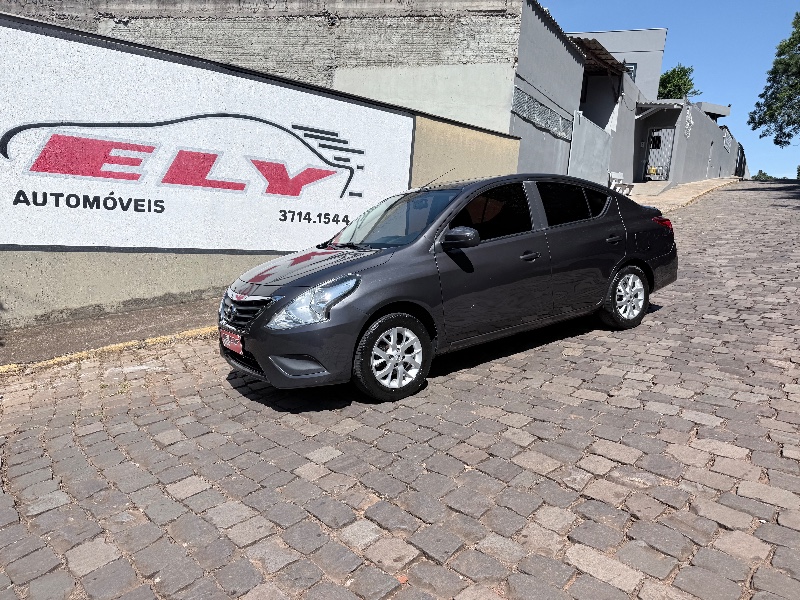 NISSAN VERSA 1.6 16V SV XTRONIC 2018/2018 ELY AUTOMÓVEIS LAJEADO / Carros no Vale