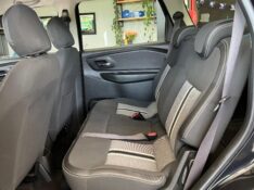 CHEVROLET SPIN 1.8 ACTIV 8V FLEX 4P AUT 2016/2016 JOÃO CARROS MULTIMARCAS GUAPORÉ / Carros no Vale