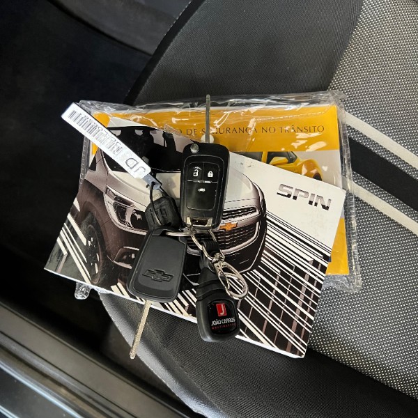 CHEVROLET SPIN 1.8 ACTIV 8V FLEX 4P AUT 2016/2016 JOÃO CARROS MULTIMARCAS GUAPORÉ / Carros no Vale