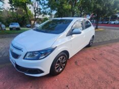 CHEVROLET ONIX 1.4 AT LTZ 2015/2015 FERNANDO AUTOMÓVEIS | REVENDA DE CARROS ARROIO DO MEIO ARROIO DO MEIO / Carros no Vale