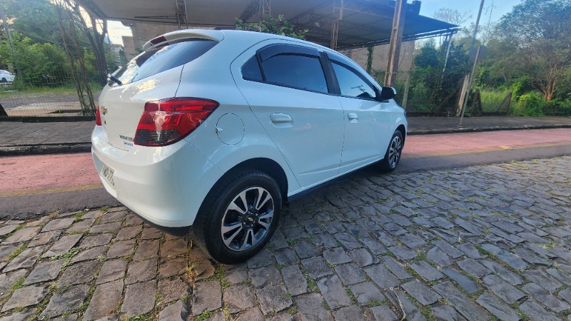 CHEVROLET ONIX 1.4 AT LTZ 2015/2015 FERNANDO AUTOMÓVEIS | REVENDA DE CARROS ARROIO DO MEIO ARROIO DO MEIO / Carros no Vale