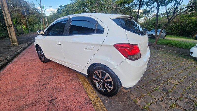 CHEVROLET ONIX 1.4 AT LTZ 2015/2015 FERNANDO AUTOMÓVEIS | REVENDA DE CARROS ARROIO DO MEIO ARROIO DO MEIO / Carros no Vale