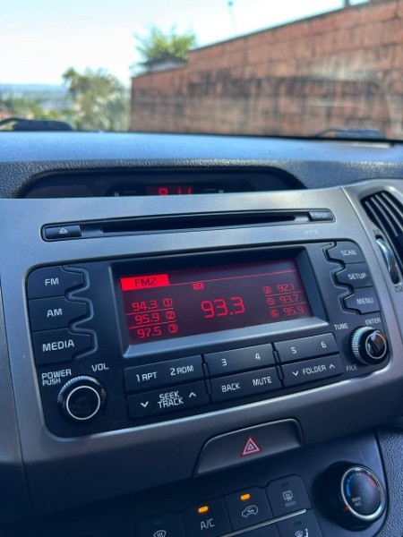 KIA SPORTAGE LX 2.0 16V/ 2.0 16V FLEX AUT. 2015/2015 LS MULTIMARCAS VENÂNCIO AIRES / Carros no Vale KIA SPORTAGE LX 2.0 16V/ 2.0 16V FLEX AUT. 2015/2015 LS MULTIMARCAS VENÂNCIO AIRES / Carros no Vale