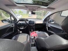 PEUGEOT 2008 1.6 16V FLEX GRIFFE 4P AUTOMÁTICO 2016/2016 ELY AUTOMÓVEIS LAJEADO / Carros no Vale