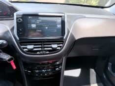 PEUGEOT 2008 1.6 16V FLEX GRIFFE 4P AUTOMÁTICO 2016/2016 ELY AUTOMÓVEIS LAJEADO / Carros no Vale