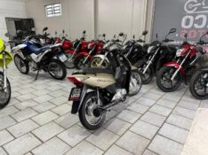HONDA MOTOS BIZ 125 ES 2010/2010 LECO MOTOS VENÂNCIO AIRES / Carros no Vale