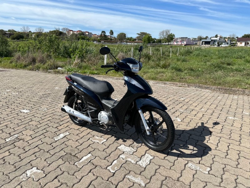 HONDA MOTOS BIZ 125 EX 2011/2011 LECO MOTOS VENÂNCIO AIRES / Carros no Vale