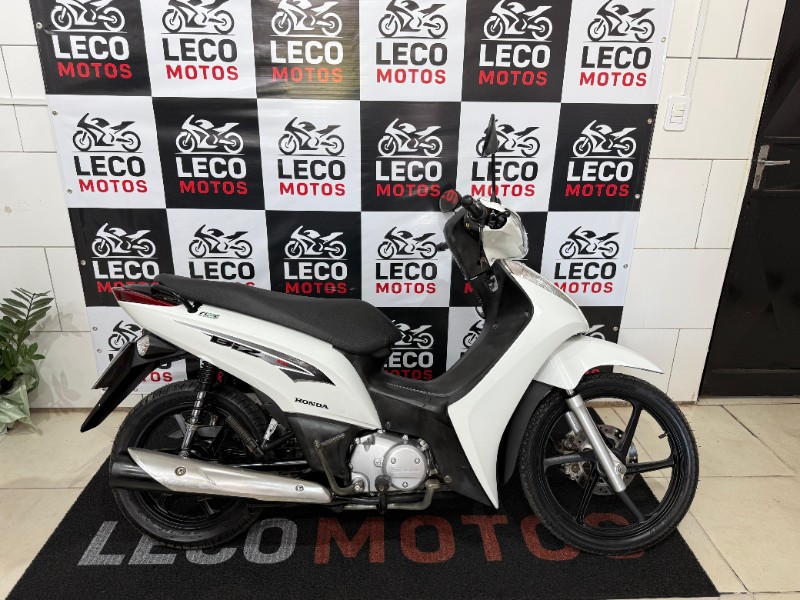 HONDA MOTOS BIZ 125 EX 2013/2013 LECO MOTOS VENÂNCIO AIRES / Carros no Vale HONDA MOTOS BIZ 125 EX 2013/2013 LECO MOTOS VENÂNCIO AIRES / Carros no Vale