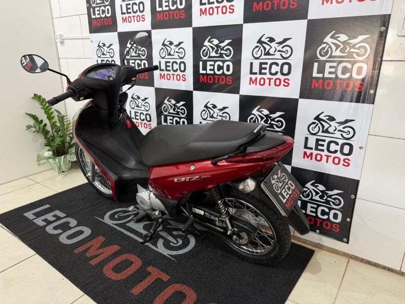 HONDA MOTOS BIZ 125 ES 2014/2014 LECO MOTOS VENÂNCIO AIRES / Carros no Vale