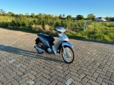 HONDA MOTOS BIZ 125 ES 2015/2015 LECO MOTOS VENÂNCIO AIRES / Carros no Vale