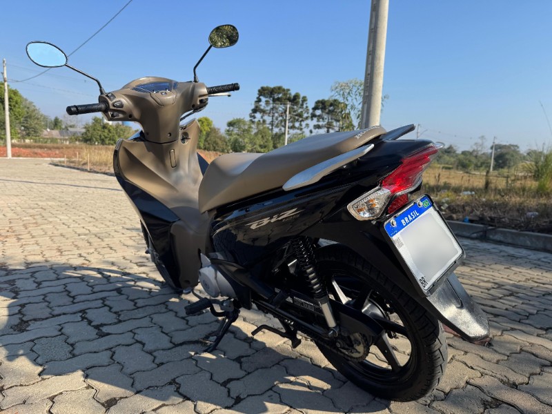 HONDA MOTOS BIZ 125 2018/2018 LECO MOTOS VENÂNCIO AIRES / Carros no Vale
