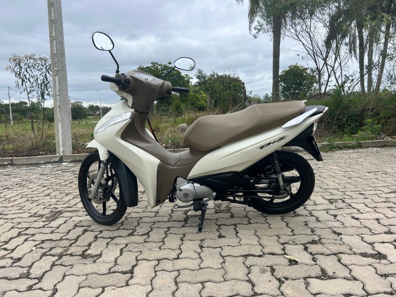 HONDA MOTOS BIZ 125 2018/2018 LECO MOTOS VENÂNCIO AIRES / Carros no Vale