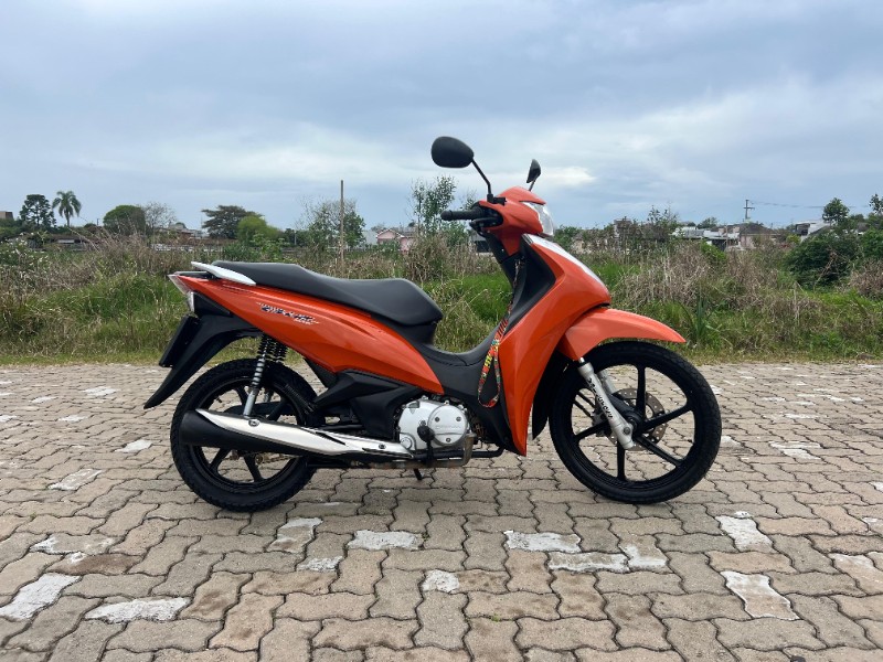 HONDA MOTOS BIZ 125 2018/2018 LECO MOTOS VENÂNCIO AIRES / Carros no Vale