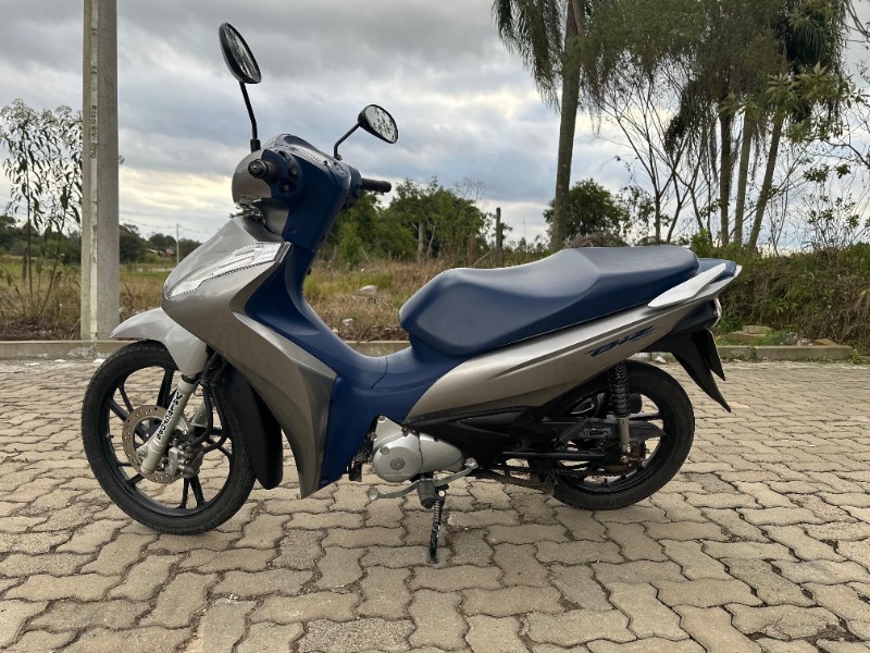 HONDA MOTOS BIZ 125 2021/2021 LECO MOTOS VENÂNCIO AIRES / Carros no Vale