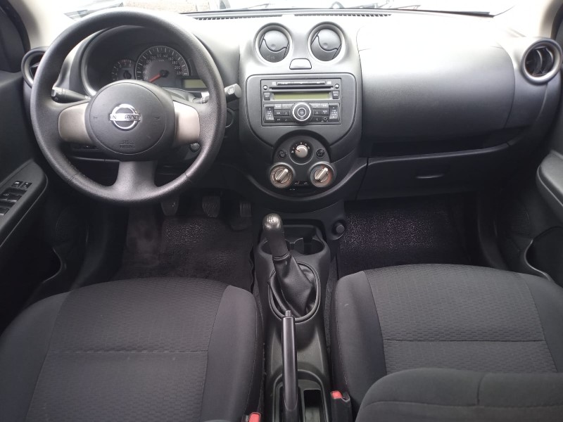 NISSAN MARCH 1.6 S 2012/2013 ALTERNATIVA VEÍCULOS LAJEADO / Carros no Vale