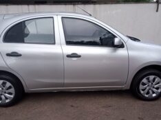 NISSAN MARCH 1.6 S 2012/2013 ALTERNATIVA VEÍCULOS LAJEADO / Carros no Vale