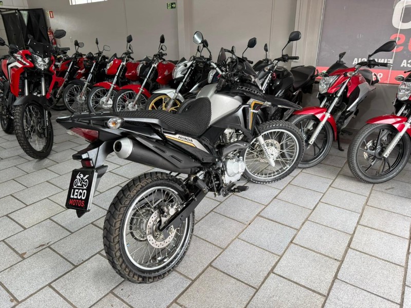 HONDA MOTOS NXR 160 BROS ESDD 2023/2023 LECO MOTOS VENÂNCIO AIRES / Carros no Vale