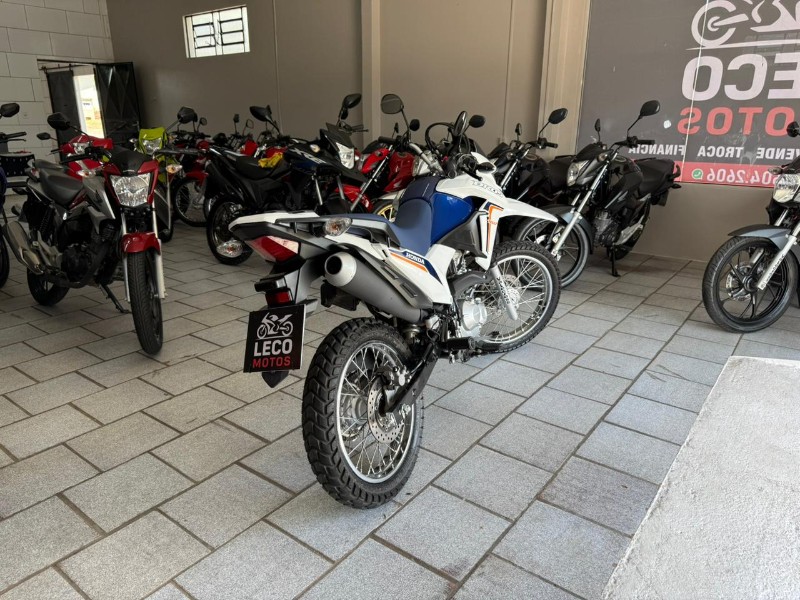 HONDA MOTOS NXR 160 BROS ESDD 2024/2024 LECO MOTOS VENÂNCIO AIRES / Carros no Vale