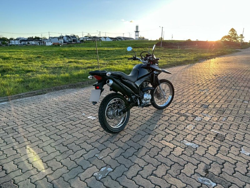 HONDA MOTOS NXR 160 BROS ESDD 2024/2024 LECO MOTOS VENÂNCIO AIRES / Carros no Vale