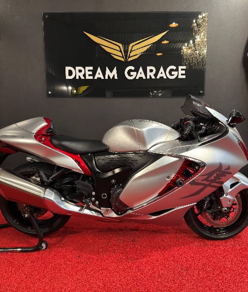 SUZUKI MOTOS GSX 1300 R HAYABUSA /2024 EXCLUSIVO VEÍCULOS SANTA CRUZ DO SUL / Carros no Vale