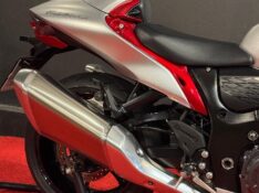 SUZUKI MOTOS GSX 1300 R HAYABUSA /2024 EXCLUSIVO VEÍCULOS SANTA CRUZ DO SUL / Carros no Vale