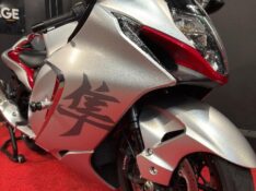 SUZUKI MOTOS GSX 1300 R HAYABUSA /2024 EXCLUSIVO VEÍCULOS SANTA CRUZ DO SUL / Carros no Vale