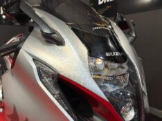 SUZUKI MOTOS GSX 1300 R HAYABUSA /2024 EXCLUSIVO VEÍCULOS SANTA CRUZ DO SUL / Carros no Vale